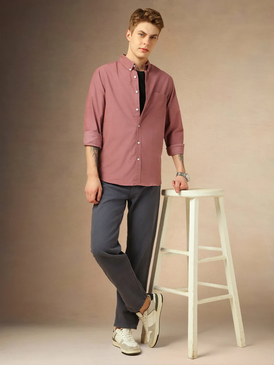 Men's Pink Solid Button Down Collar Full Sleeves Relaxed Fit Corduroy Shirt