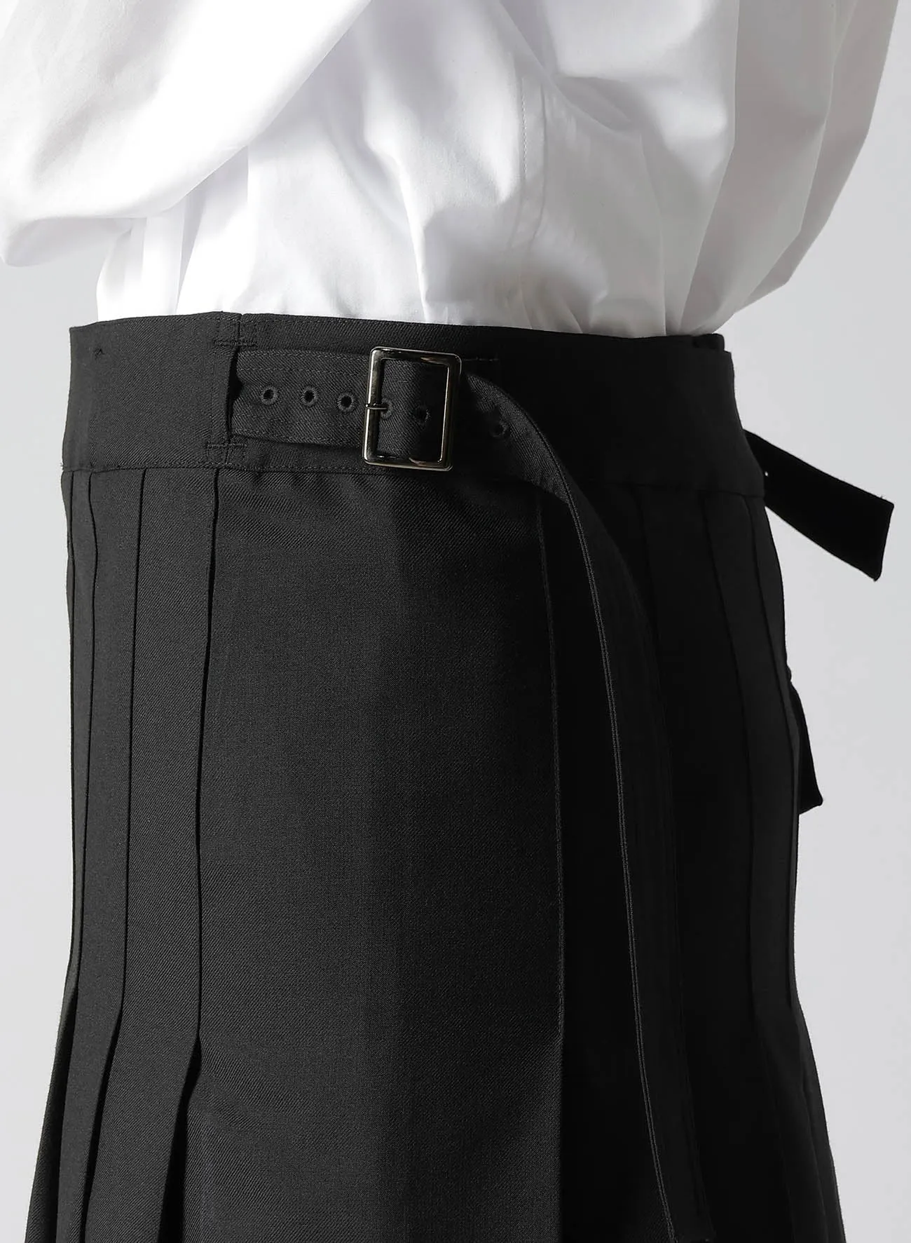 WOOL POLYESTER GABARDINE WRAPPED TUCK SKIRT